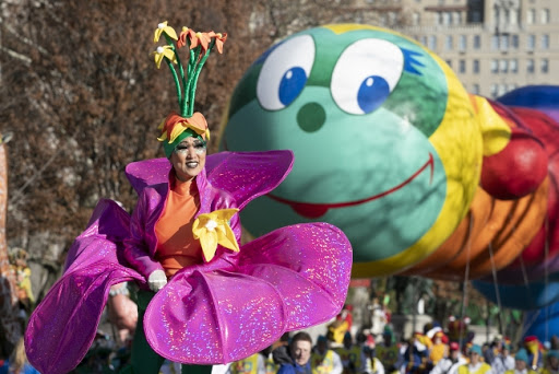 Tradicionalna Njujorška parada za Dan zahvalnosti i ove godine sa velikim balonima