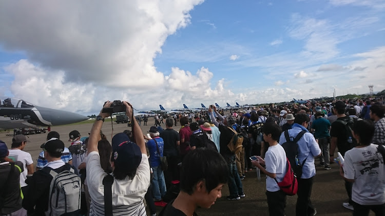 プリウスの小松基地・航空際・楽しかったよ(*´ω｀*)・また来るぜぃに関するカスタム事例の投稿画像2枚目