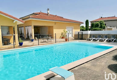 House with pool and terrace 1