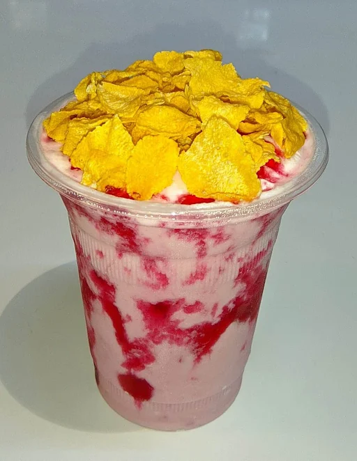 Strawberry Flake Thickshake