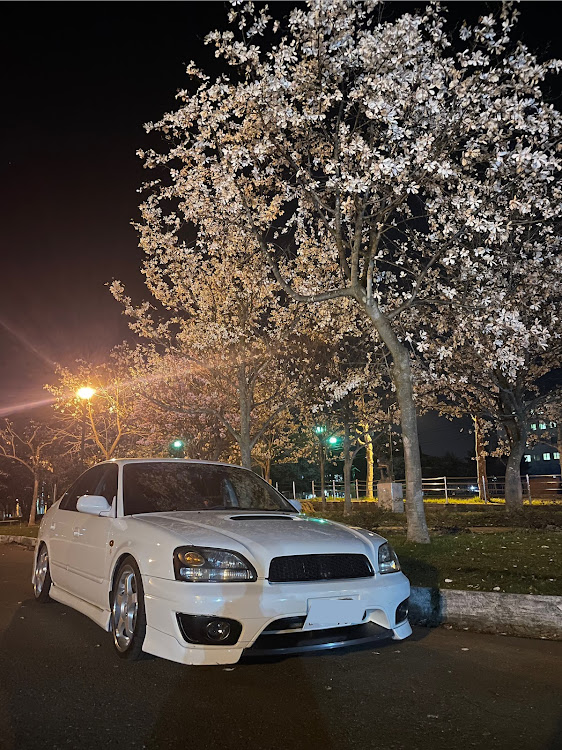 レガシィB4のGW・#スバル・#BE5・#レガシィB4・桜に関するカスタム事例の投稿画像2枚目