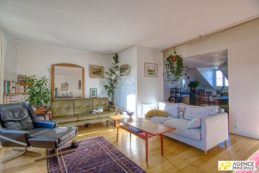 Location meublée appartement 4 pièces 118 m² à Versailles (78000), 2 490 €