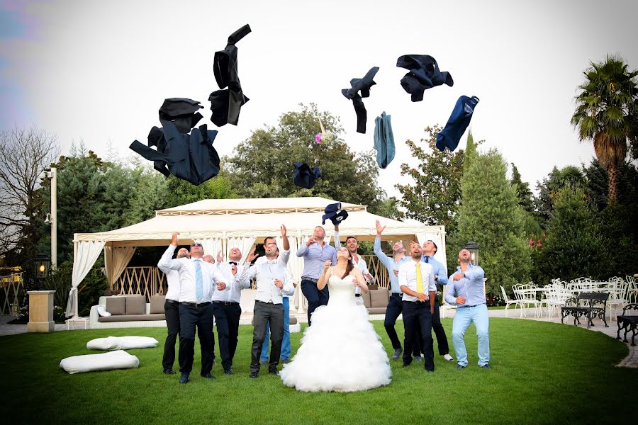 Fotografo di matrimoni Salvatore Rea (salvatorerea). Foto del 1 luglio 2015