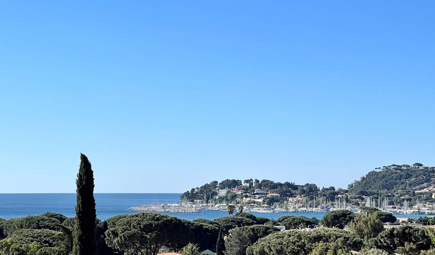 Villa avec piscine et terrasse Cavalaire-sur-Mer