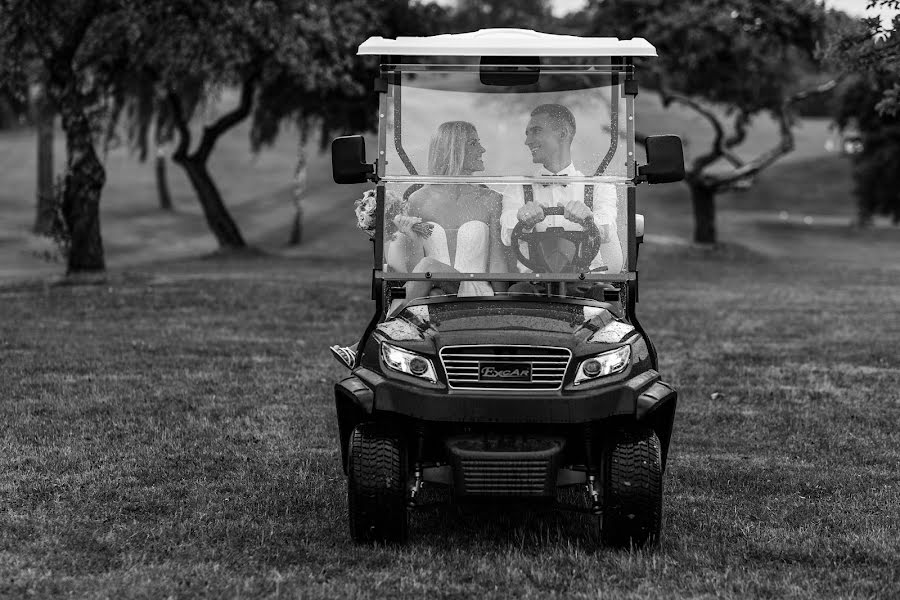 Fotógrafo de casamento Airidas Galičinas (airis). Foto de 8 de maio