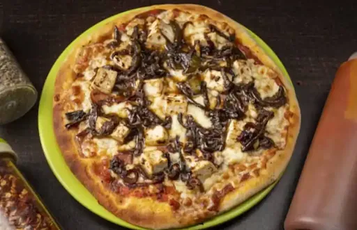 Paneer Chilli Pizza