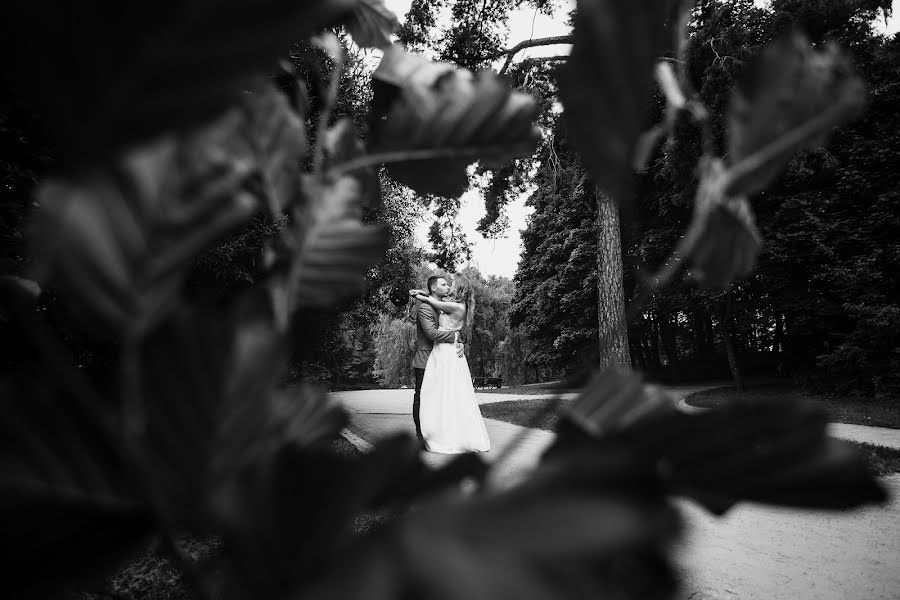 Fotografo di matrimoni Dmitriy Pustovalov (pustovalovdima). Foto del 6 settembre 2017