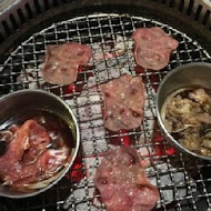 燒肉眾精緻炭火燒肉(樹林秀泰店)