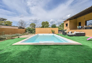 House with pool and terrace 11