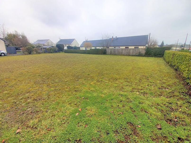 Vente terrain  727 m² à Noyant-Villages (49390), 28 990 €