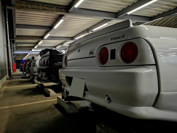 スカイライン GT-RのBNR32・スカイライン・GT-R・インプレッサWRXSTIに関するカスタム事例の投稿画像3枚目