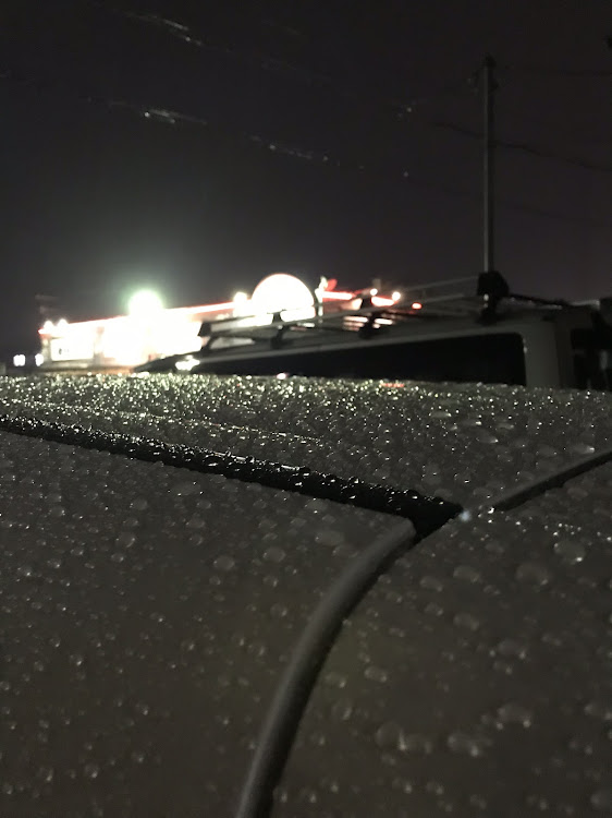 オデッセイの洗車・雨降りの夜・撥水角・雨でもツヤがヤバいですに関するカスタム事例の投稿画像3枚目