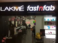 Lakme Salon photo 1