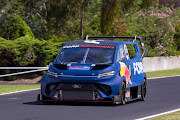 Driver Romain Dumas set the new lap record with a time of 1:56.3247 around the 6.2km Mount Panorama circuit.