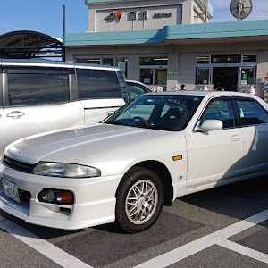 スカイライン ENR33