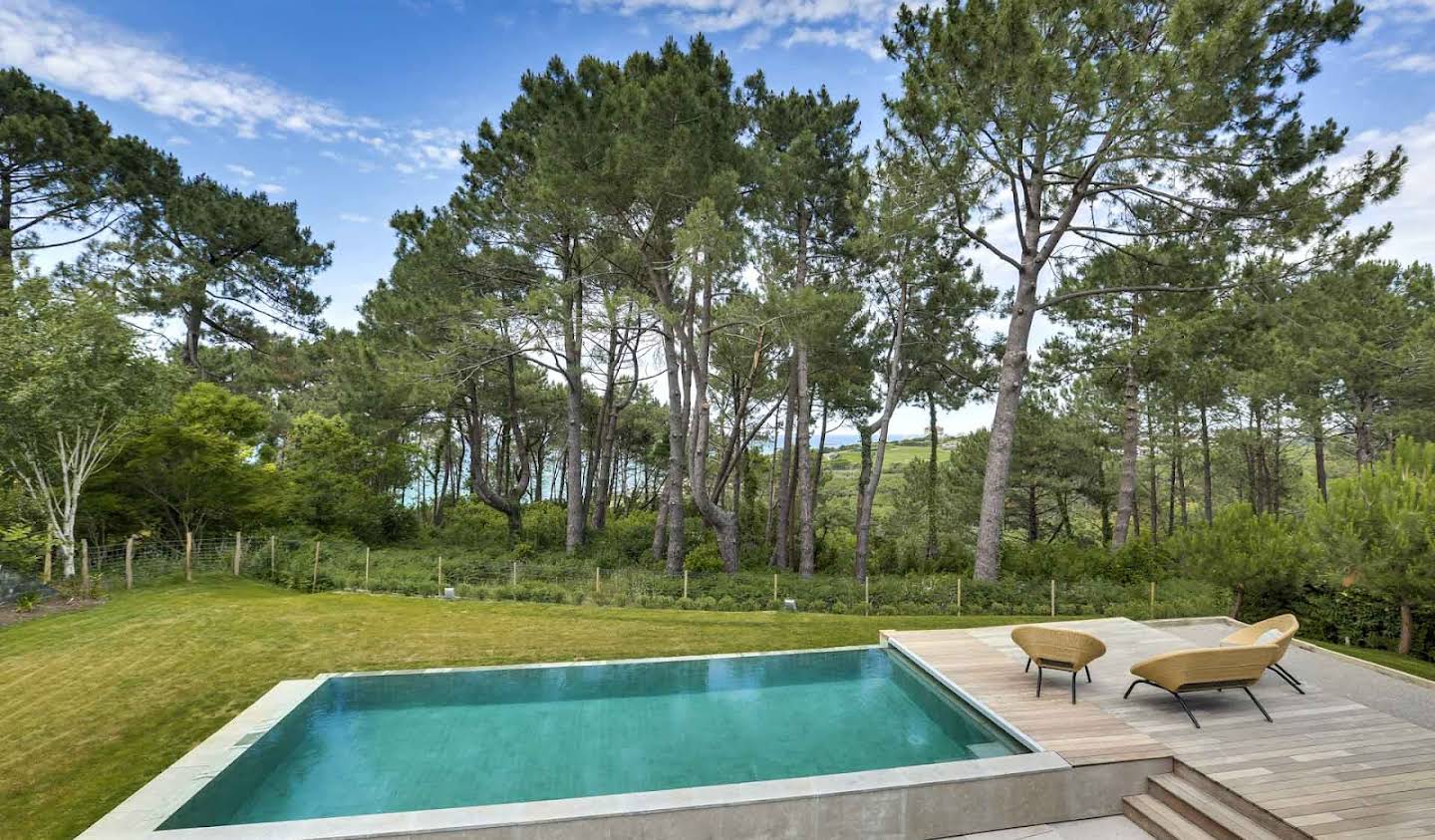 Villa avec piscine en bord de mer Biarritz
