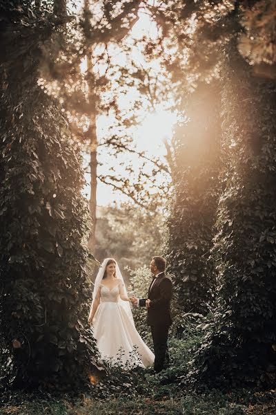 Fotografo di matrimoni Petru Brustureanu (petrubrustureanu). Foto del 16 settembre 2022