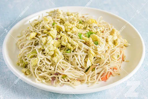 Egg Hakka Noodles