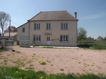 maison à Le Bouchaud (03)