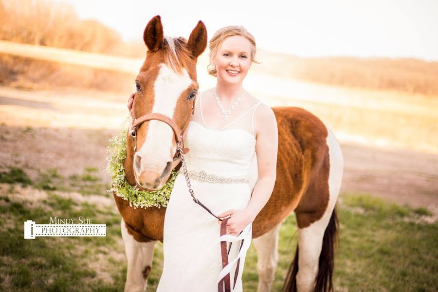 Fotografo di matrimoni Mindy Sue (mindysuephoto). Foto del 30 dicembre 2019