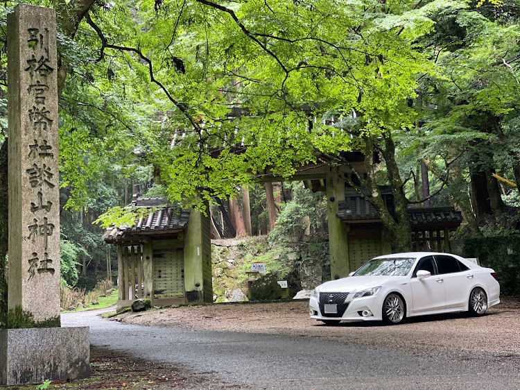 クラウンアスリートのドライブ・雨の日・談山神社 東大門に関するカスタム事例の投稿画像1枚目