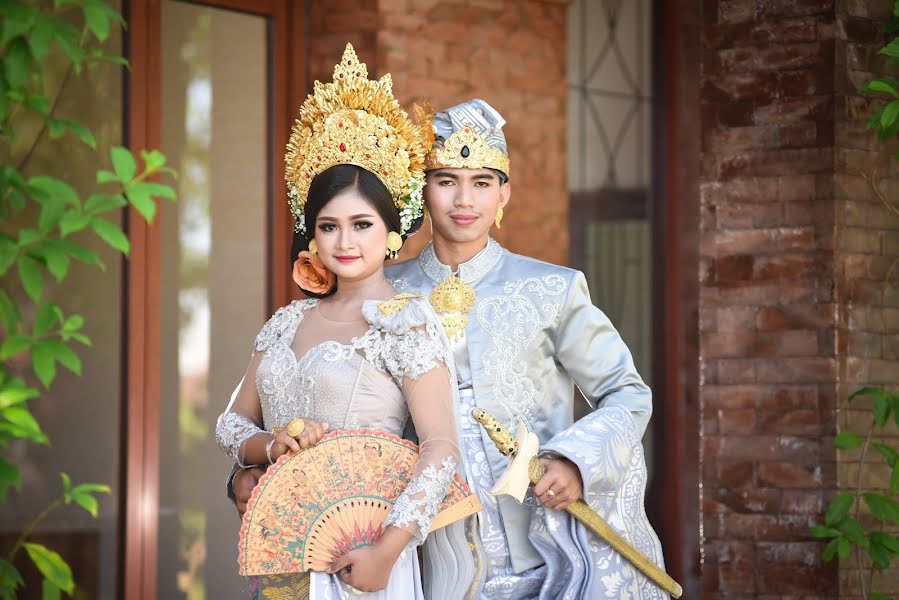 Bryllupsfotograf Juni Astawa (astawa). Bilde av 21 juni 2020