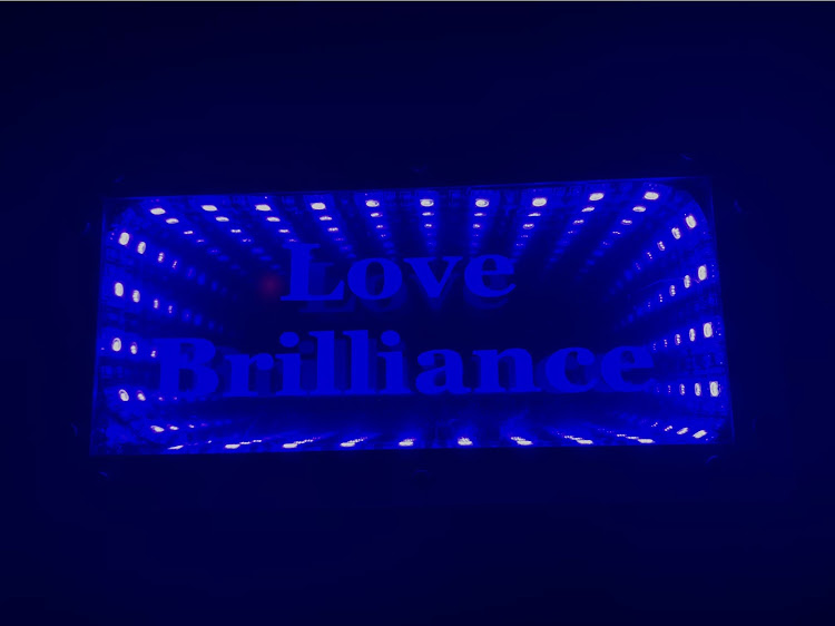 フィットのDIY・ブラックホール・LED・自作・ネオンに関するカスタム事例の投稿画像1枚目