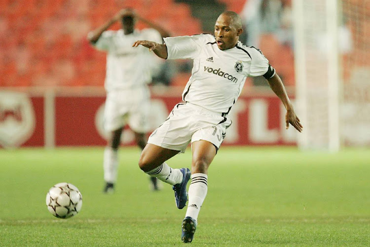 Retired Orlando Pirates star Benedict Vilakazi says the favourites tag for the team can work against them in the derby.