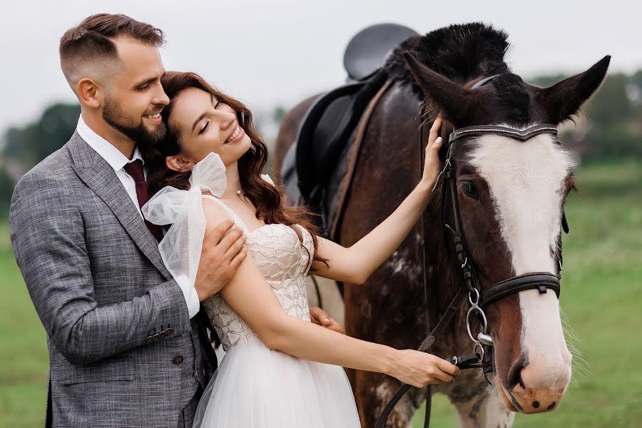 Fotógrafo de casamento Valeriya Ezerskaya (ezerskayalera). Foto de 4 de fevereiro