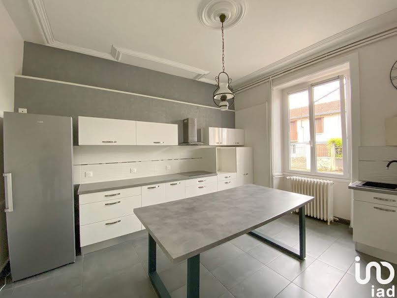 Vente maison 6 pièces 187 m² à Bellac (87300), 178 000 €