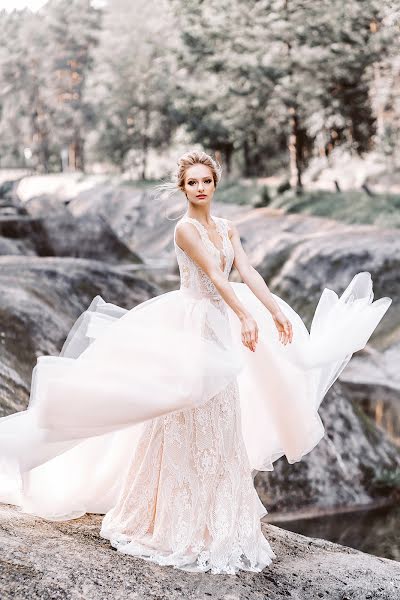 Wedding photographer Anna Ostrovskaya (artday). Photo of 10 May 2018