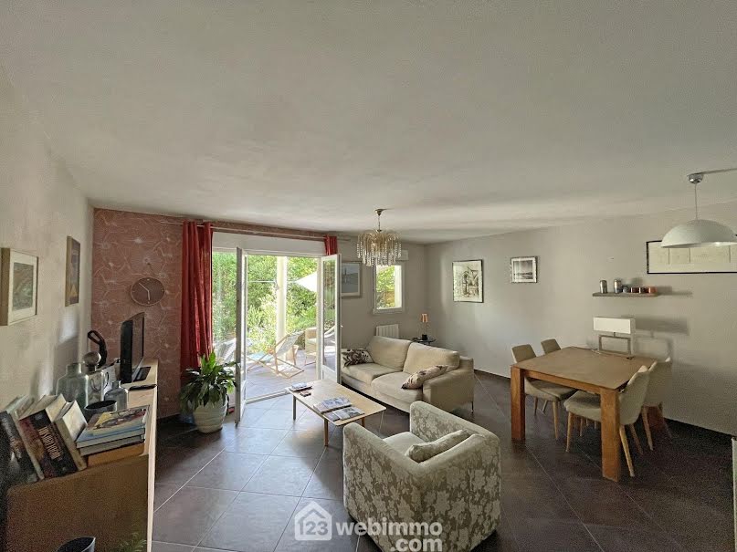 Vente appartement 3 pièces 62 m² à Villeneuve-les-avignon (30400), 239 000 €