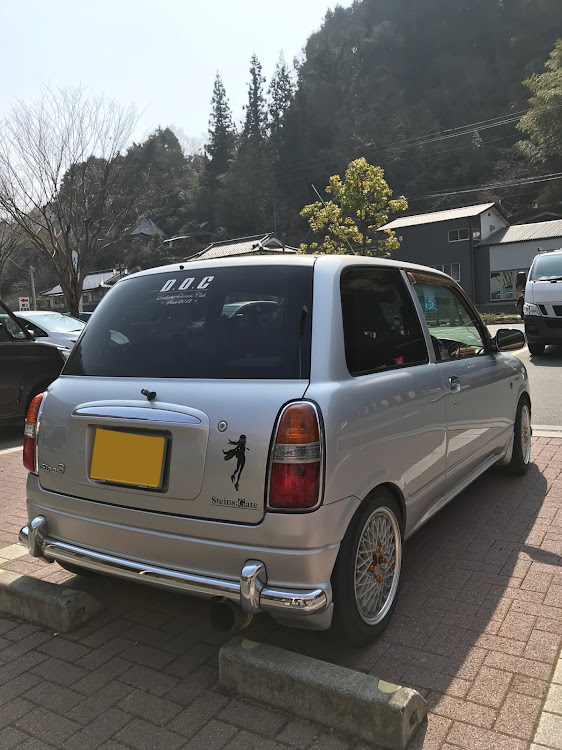 ミラジーノのホイール交換・洗車・マフラー交換に関するカスタム事例の投稿画像1枚目