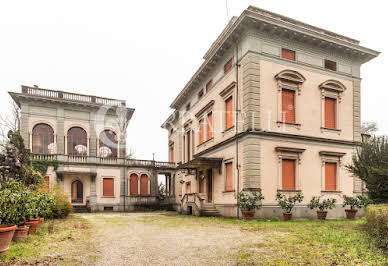 Villa with garden and terrace 4