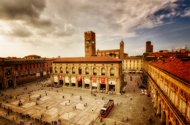 Bologna, piazza Maggiore di CarloBassi