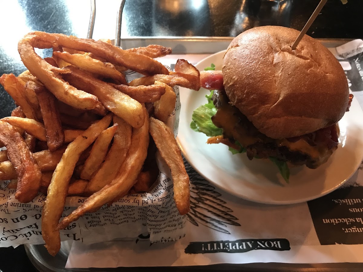 GF burger with GF fries