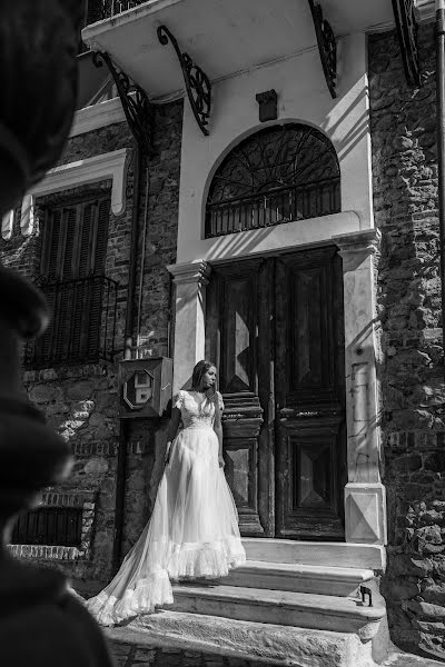 結婚式の写真家Stauros Karagkiavouris (stauroskaragkia)。2021 4月14日の写真