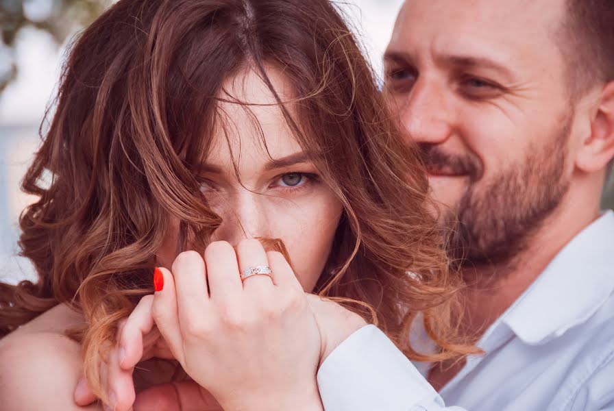 Fotógrafo de casamento Katerina Pelekh (kattarin). Foto de 21 de junho 2018