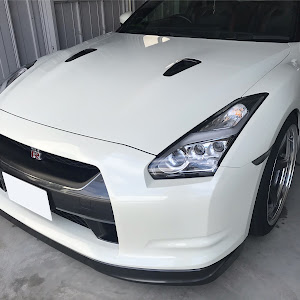 NISSAN GT-R R35