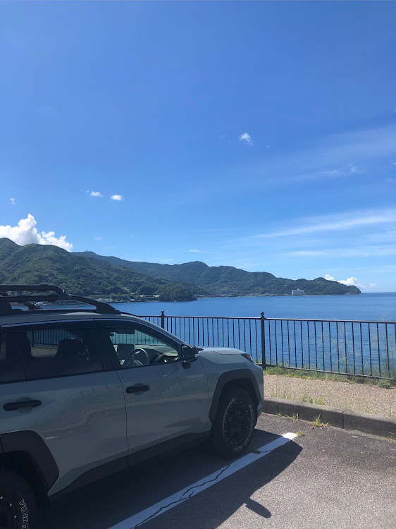 RAV4のRAV4乗りさんと繋がりたい・ドライブ・伊豆・青空と海に関するカスタム事例の投稿画像5枚目