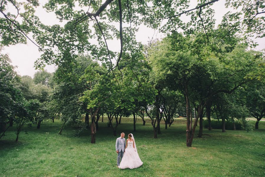 Photographe de mariage Olya Kobruseva (leeloothefirst). Photo du 15 septembre 2014