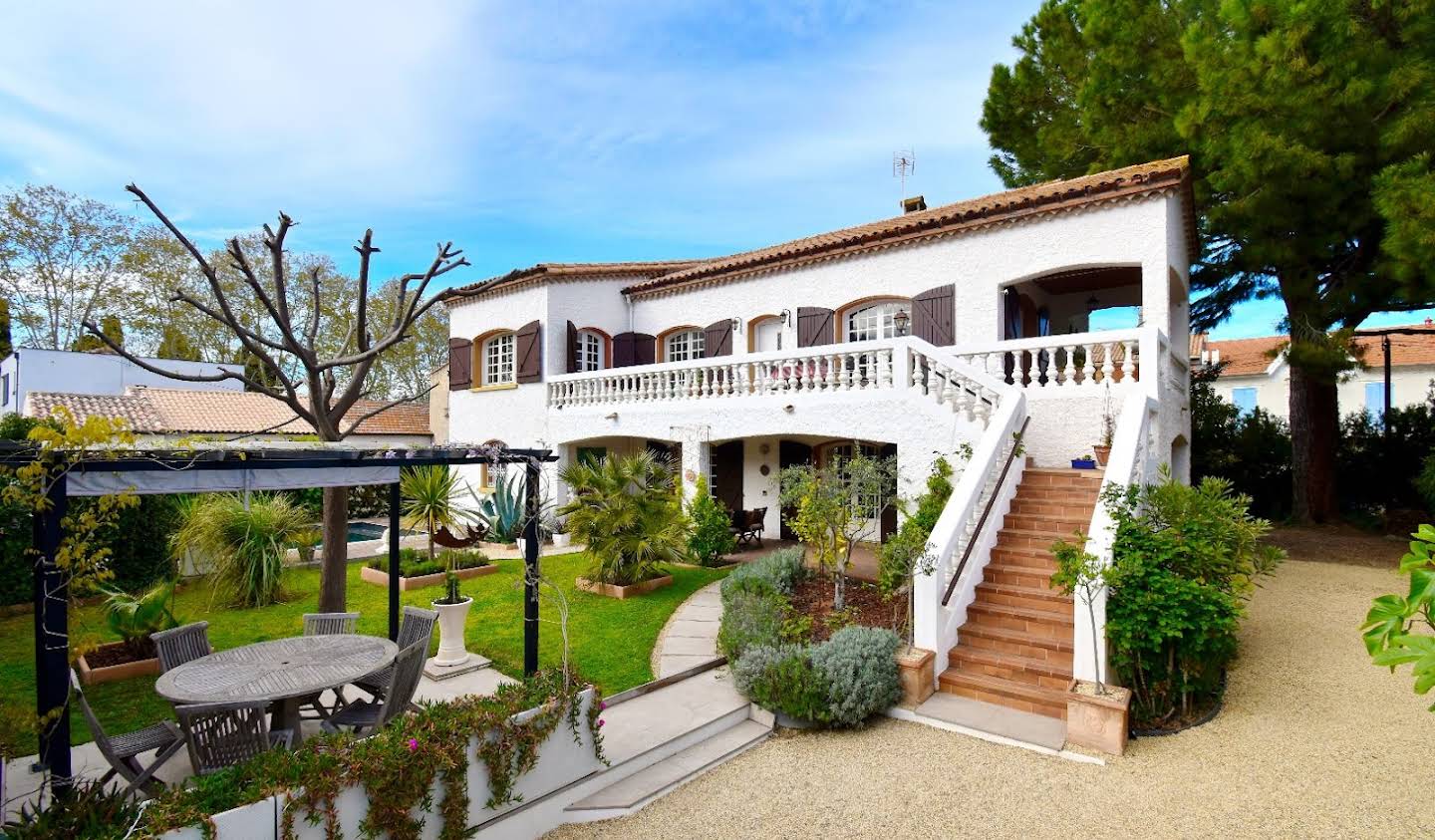 Villa avec piscine et terrasse Pezenas