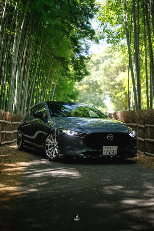 MAZDA3のマツダ3ファストバック・ROHANA・RC10・rohana rc10に関するカスタム事例の投稿画像1枚目