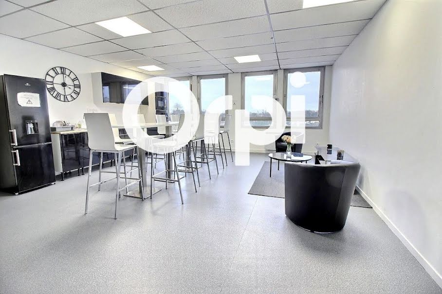 Location  locaux professionnels  14 m² à Ris-Orangis (91130), 350 €