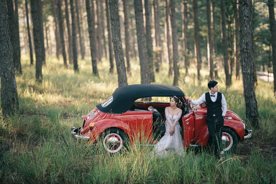 Fotógrafo de casamento Thắng Hoàng (rosewedding). Foto de 9 de janeiro 2020