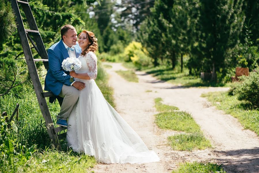 Fotógrafo de casamento Anton Dirin (nirid). Foto de 21 de janeiro 2016