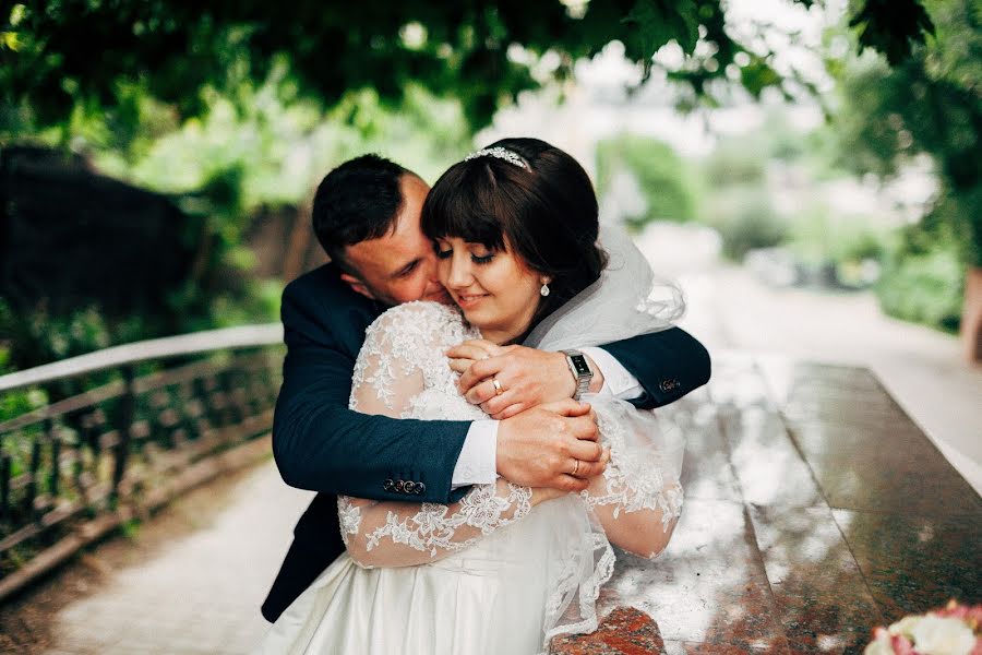 Fotógrafo de bodas Maksim Volkov (whitecorolla). Foto del 3 de julio 2017