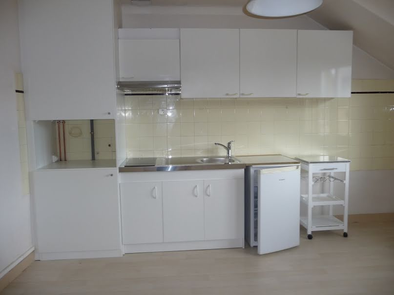 Location  appartement 2 pièces 37 m² à Rodez (12000), 340 €