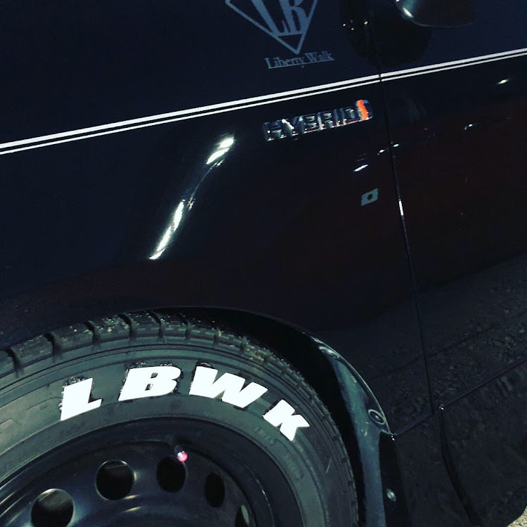 シエンタのLIBERTYWALK・LBWK・SAB・タイヤレター・シエンタハイブリッドに関するカスタム事例の投稿画像2枚目