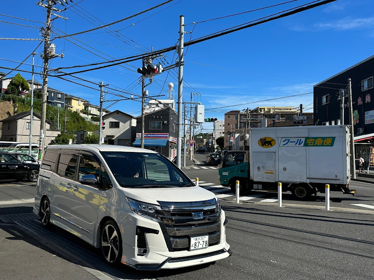 ノアの8月もよろしくお願いします・洗車・暑いので熱中症にはお気をつけて・キャンバー0度の美学に関するカスタム事例の投稿画像15枚目